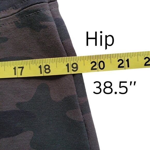 Sanctuary Dark Camouflage Print Stretch Mini Skirt Size S - Picture 10 of 13